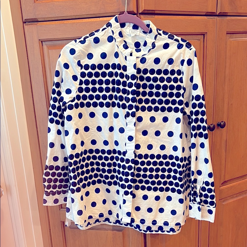 Zuri Kenya dark blue and white shirt